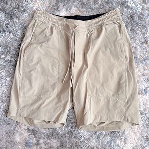 Lululemon Bowline Shorts 8”